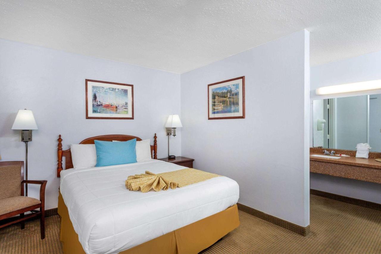 Travelodge By Wyndham Cape Cod Area West Dennis Exterior foto
