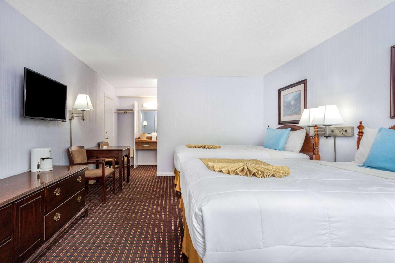 Travelodge By Wyndham Cape Cod Area West Dennis Exterior foto